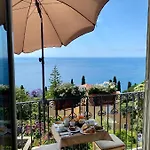 Chiaro Di Luna Bed and breakfast