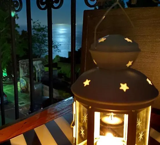 Chiaro Di Luna Nocleg ze śniadaniem 3*