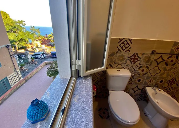 Chiaro Di Luna Nocleg ze śniadaniem 3*