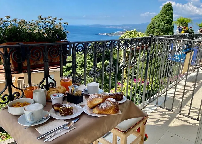 Chiaro Di Luna Nocleg ze śniadaniem