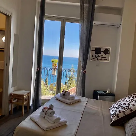 Chiaro Di Luna 3* Taormina