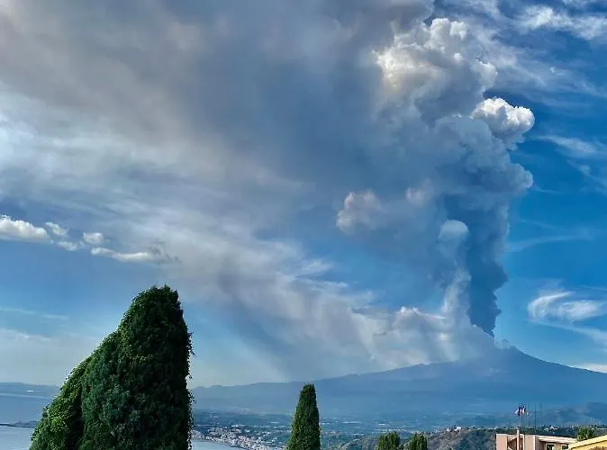 Bed & Breakfast Chiaro Di Luna Taormina